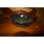 Hogland (New Zealand) glass pedestal bowl