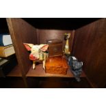 2 wooden boxes, wooden pig and 2 cat figures