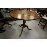 c19th Oak Snap-Top Stem Table