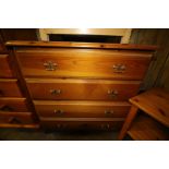 Pine chest of drawers