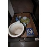 Quantity of misc Chinese pottery