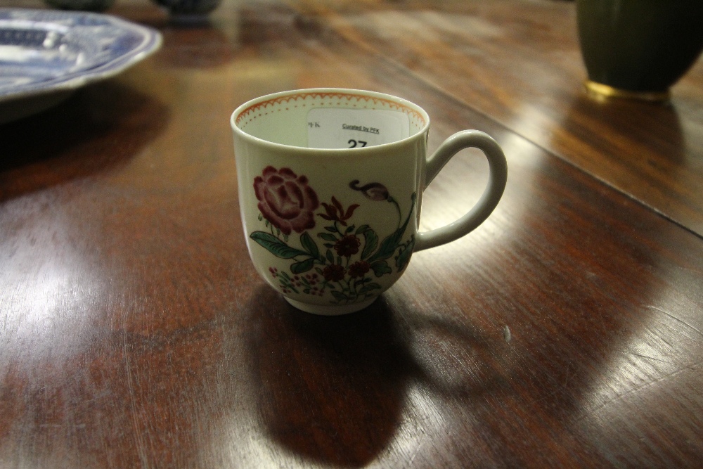 18th Century Liverpool Seth Pennington Tudor Rose pattern porcelain coffee cup, decorated with - Image 2 of 2