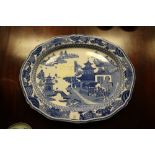 Early 19th Century Spode 'Willow' pattern blue and white pottery meat plate, 49.5cm x 40cm