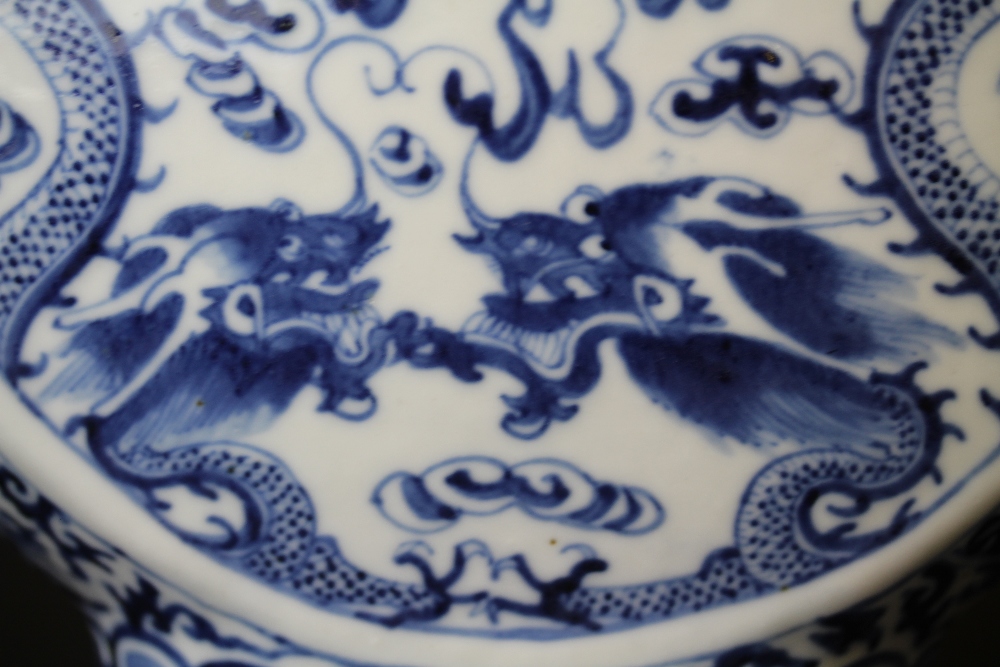 19th C Blue & White Chinese Moon Flask - Image 4 of 9