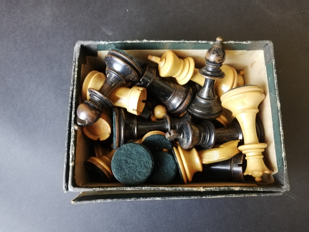 Jaques 'Staunton' pattern chess set (boxed)