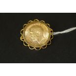 1912 Sovereign in 9ct brooch mount