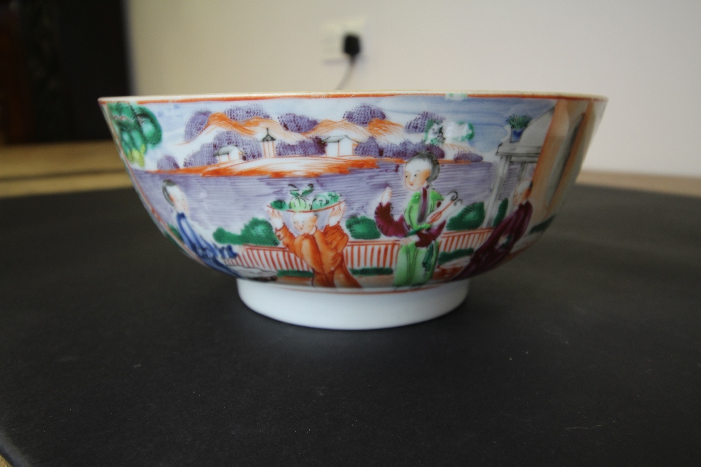 Chinese Qianlong porcelain bowl