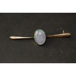 9ct gold opal bar brooch, approx 3ct