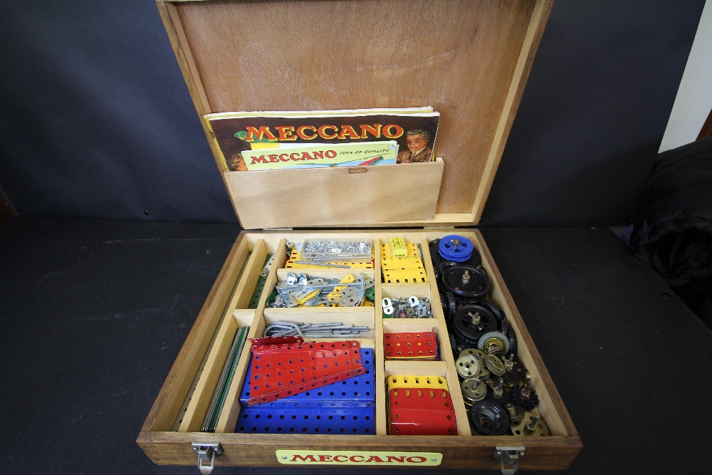 Wooden cased Meccano set