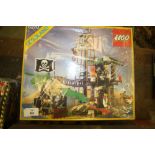 Lego 6270 Forbidden Island - four minifigures & island baseplate, trap door and prison for the