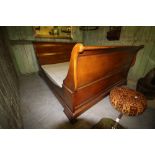 Sleigh bed with base