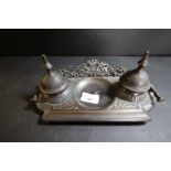 Cast metal desk stand