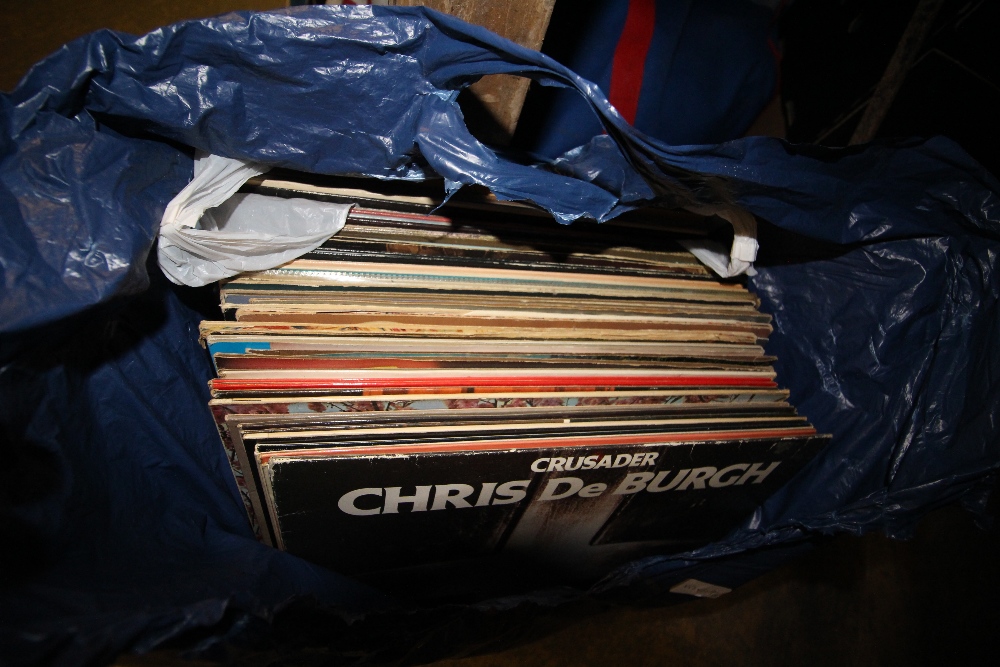 Quantity of vinyl records