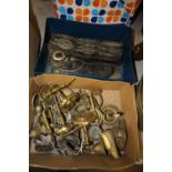 Box of horse brasses and box of mixed brass/copper