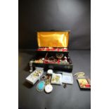 Jewellery box and jewellery