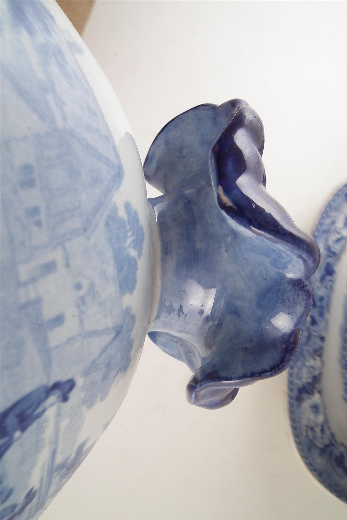 Bathwell and Goodfellow blue transfer tureen and cover with similar stand, printed with Rural - Image 7 of 11