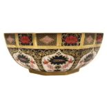 Royal Crown Derby octagonal bowl, decorated with imari pattern 1128, with card presentation box,