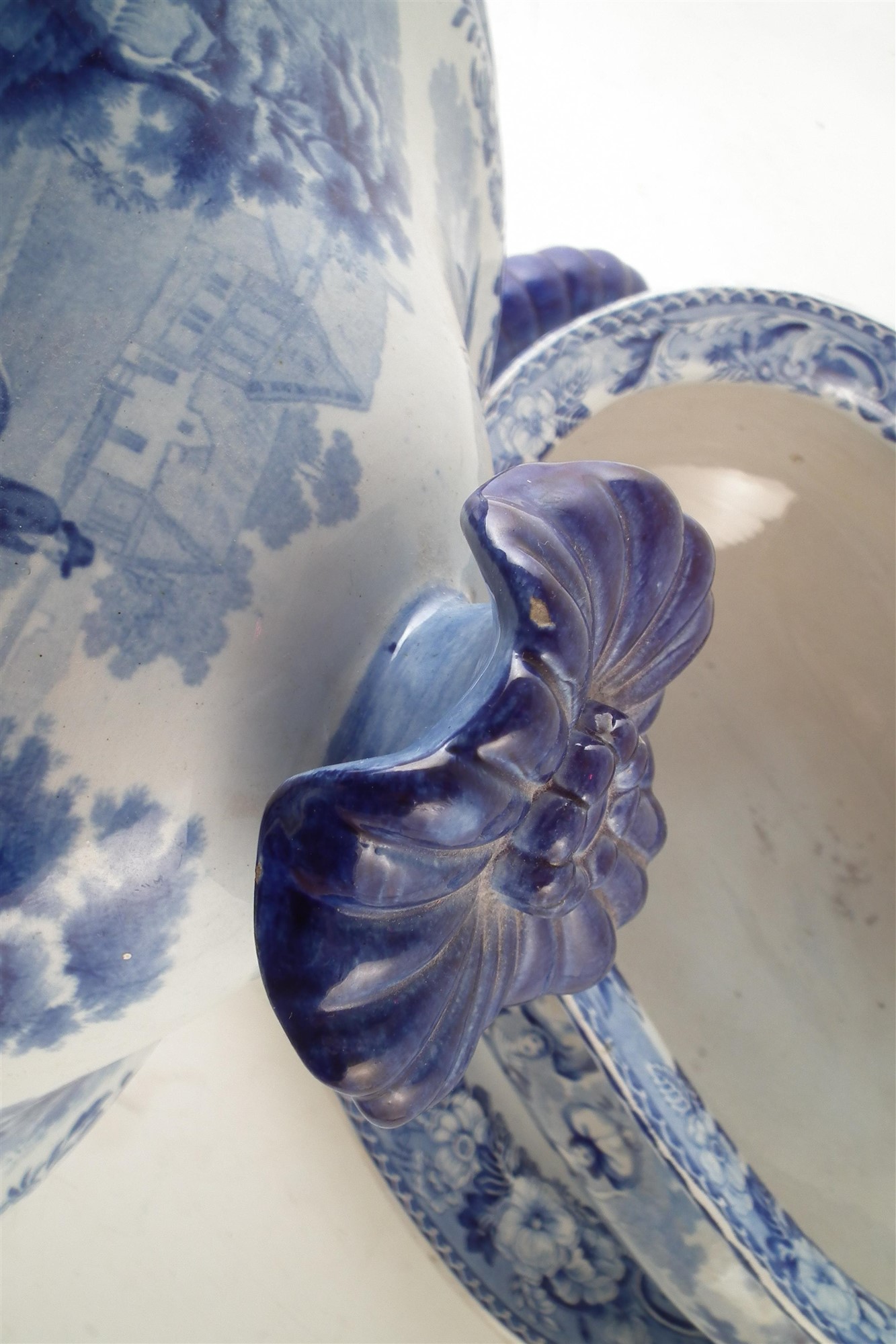 Bathwell and Goodfellow blue transfer tureen and cover with similar stand, printed with Rural - Image 6 of 11