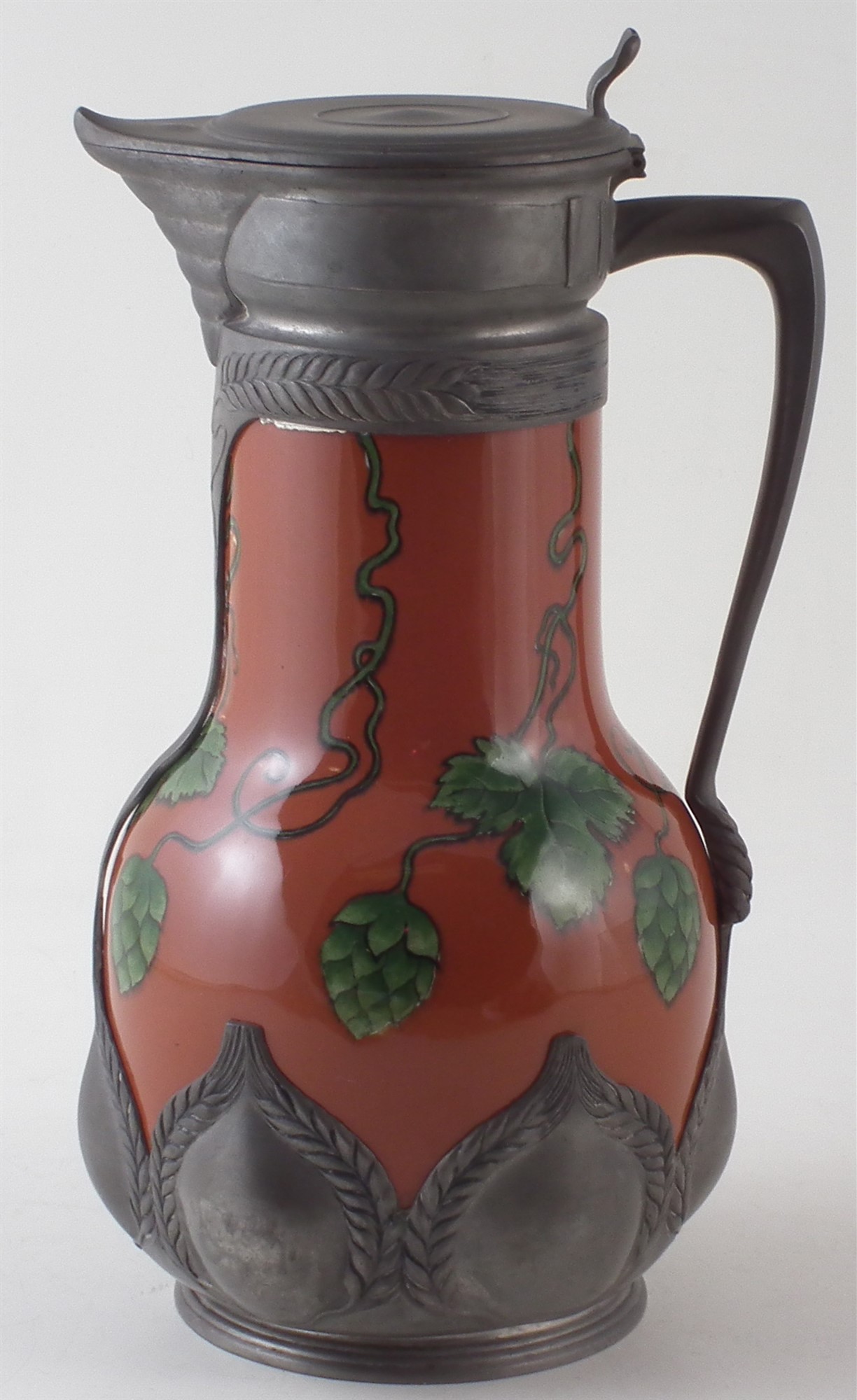 Villeroy and Boch orivit pewter beer jug circa 1900 , decorated with hops, the pewter mount - Image 3 of 6