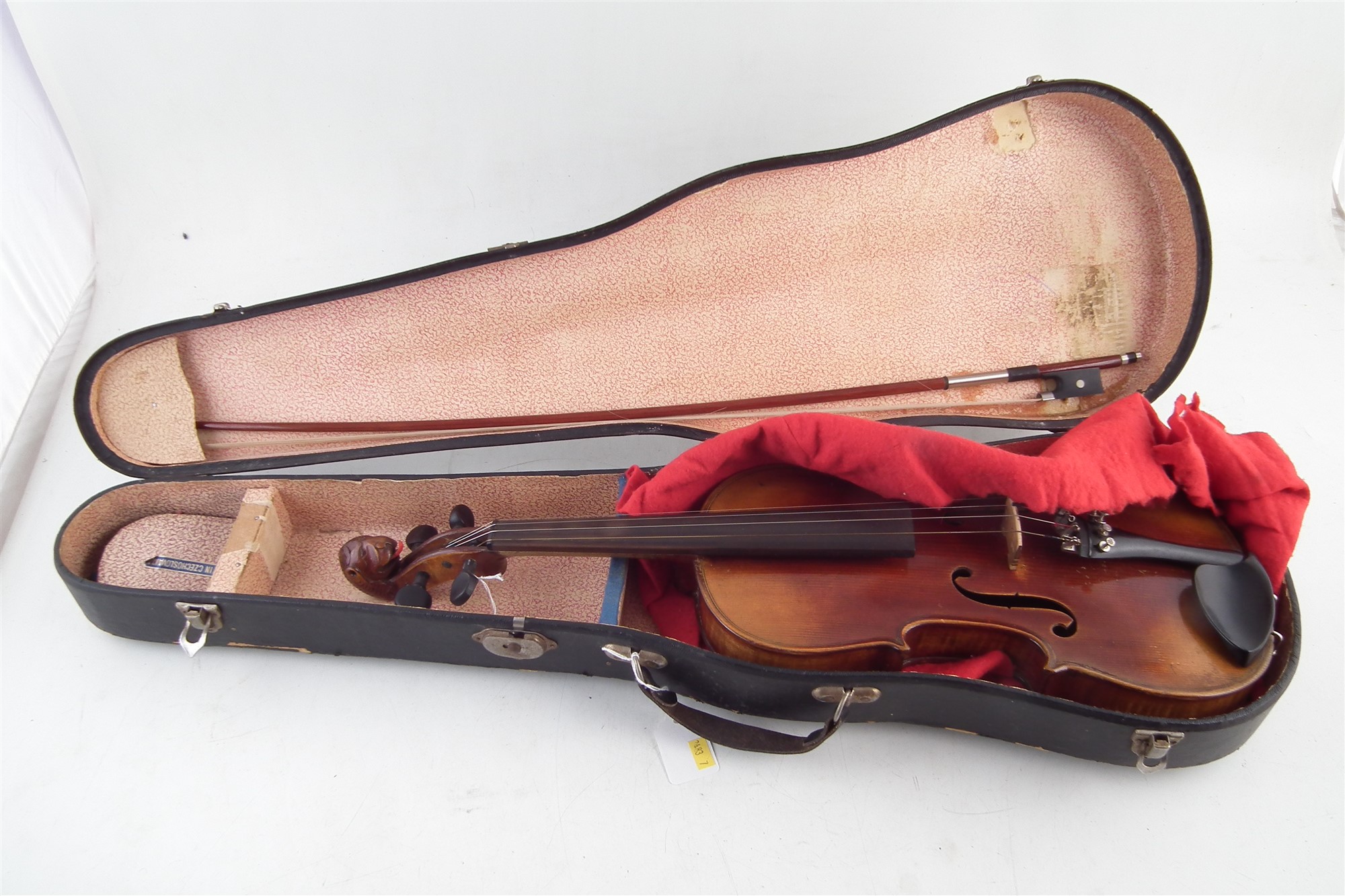 German violin with lion head scroll, with two piece back which measures 35.5cm, with bow and case. - Image 9 of 9