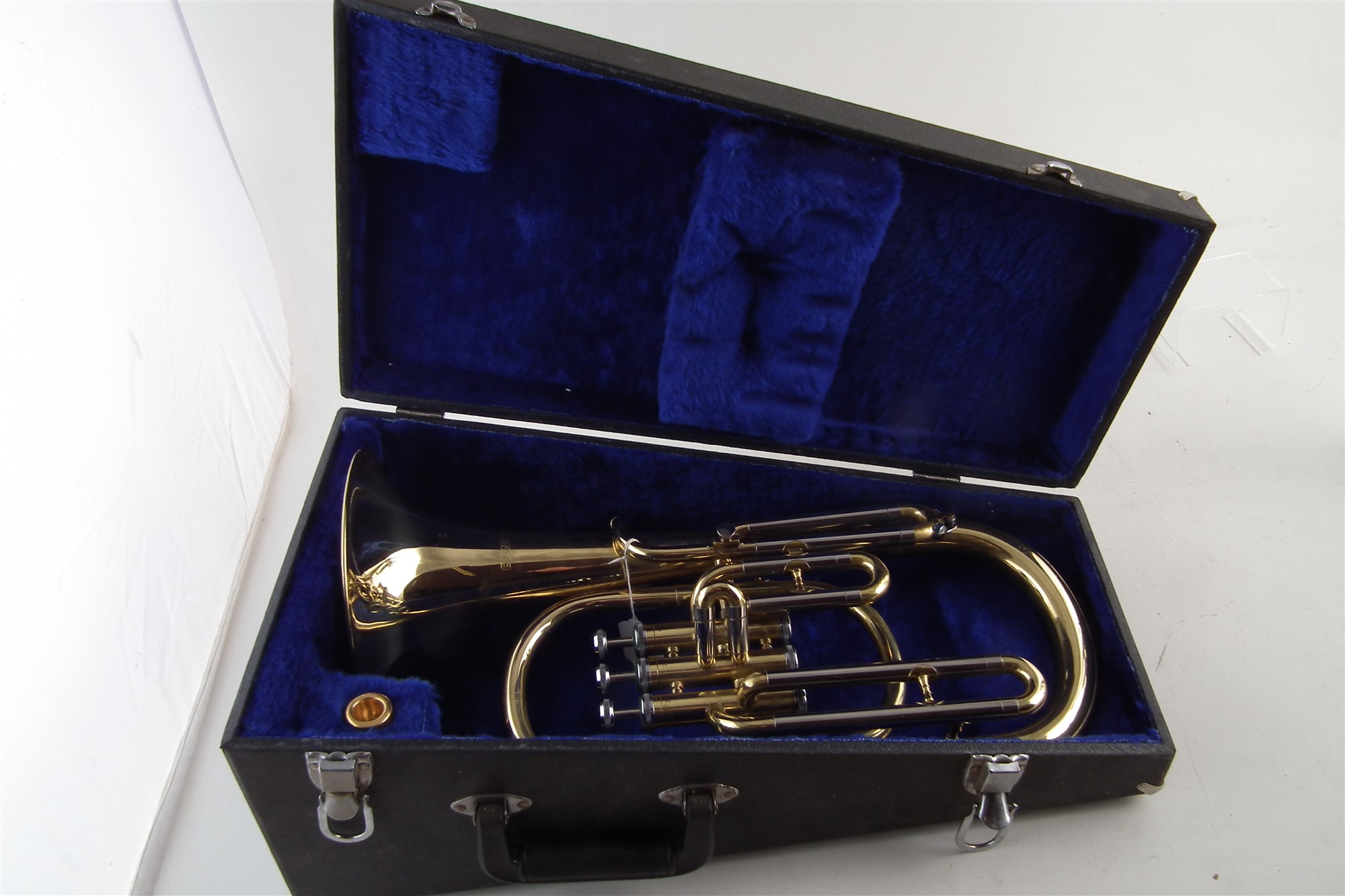 Manhattan trumpet, Danor Euphonium and a Besson Cornet all with cases. - Image 4 of 11