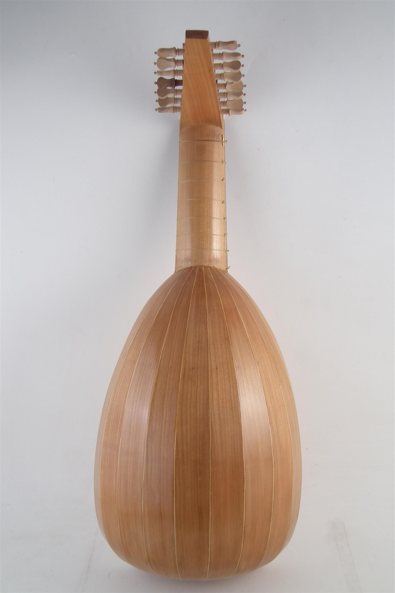 Stephen Haddock Renaissance eight course lute, with eleven rib bowl back , label to interior dated - Image 7 of 8