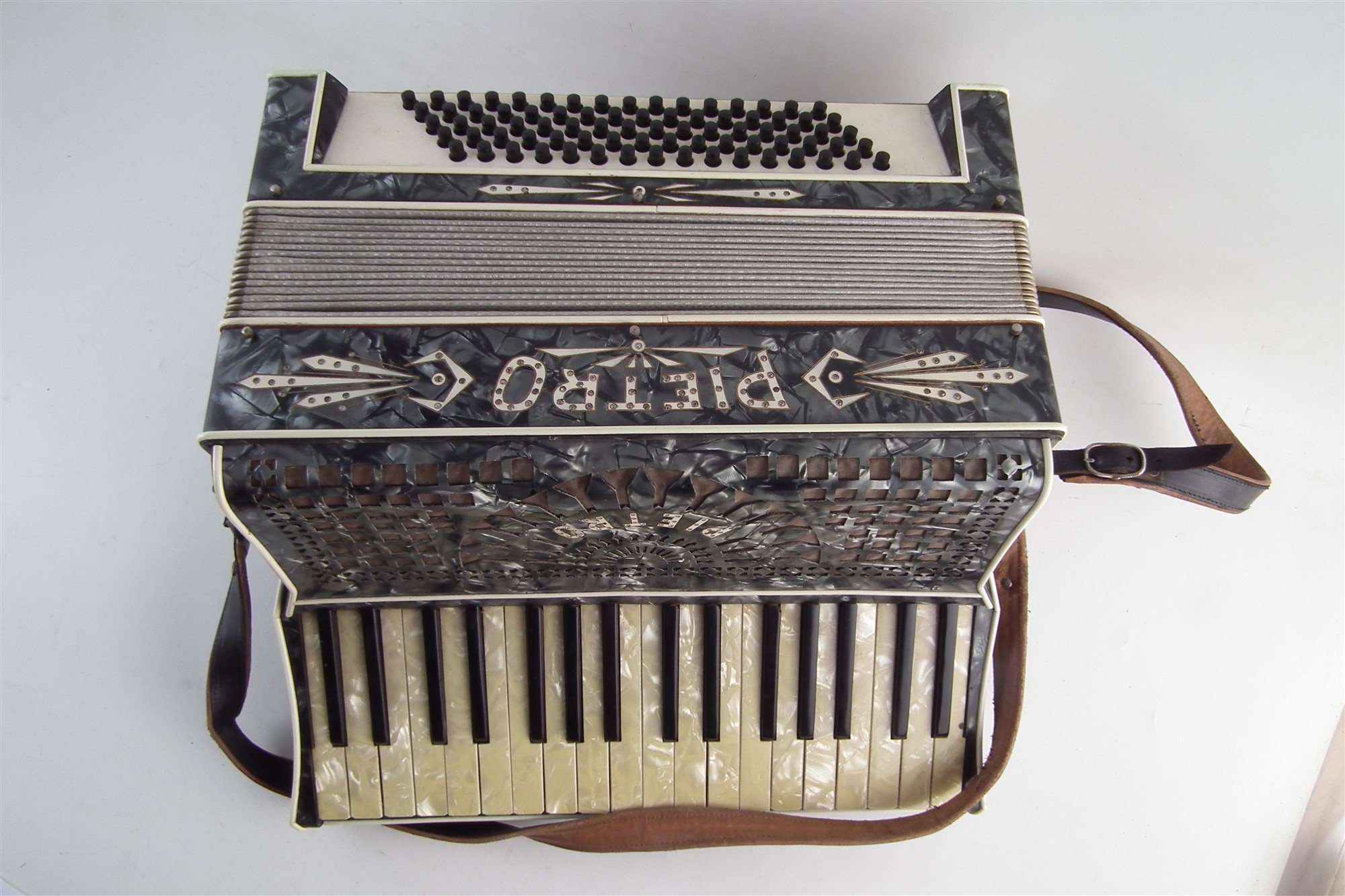 Pietro accordion with case - Image 2 of 3