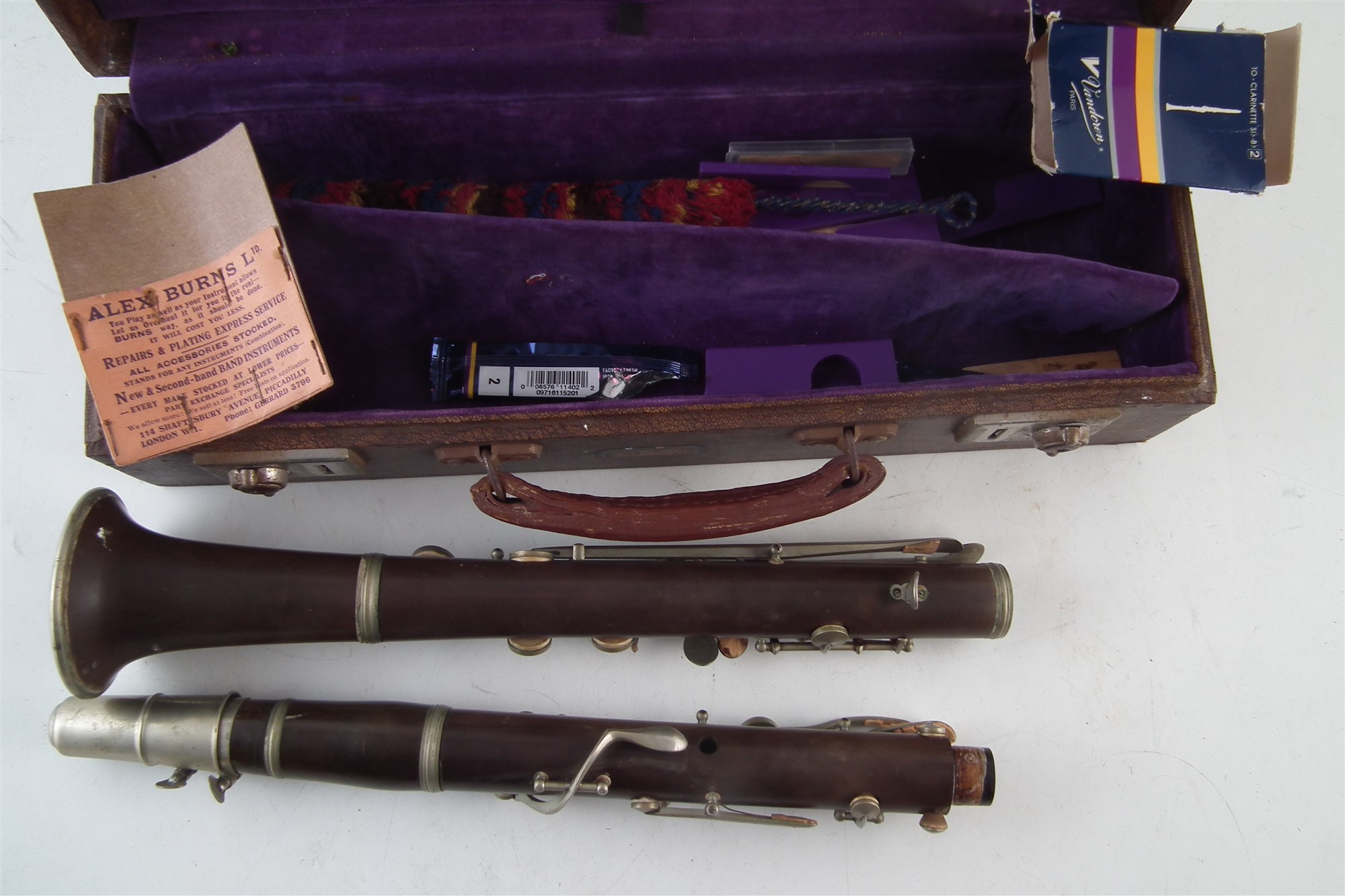 Ioma Selectone clarinet with original case, no serial number. - Image 3 of 4