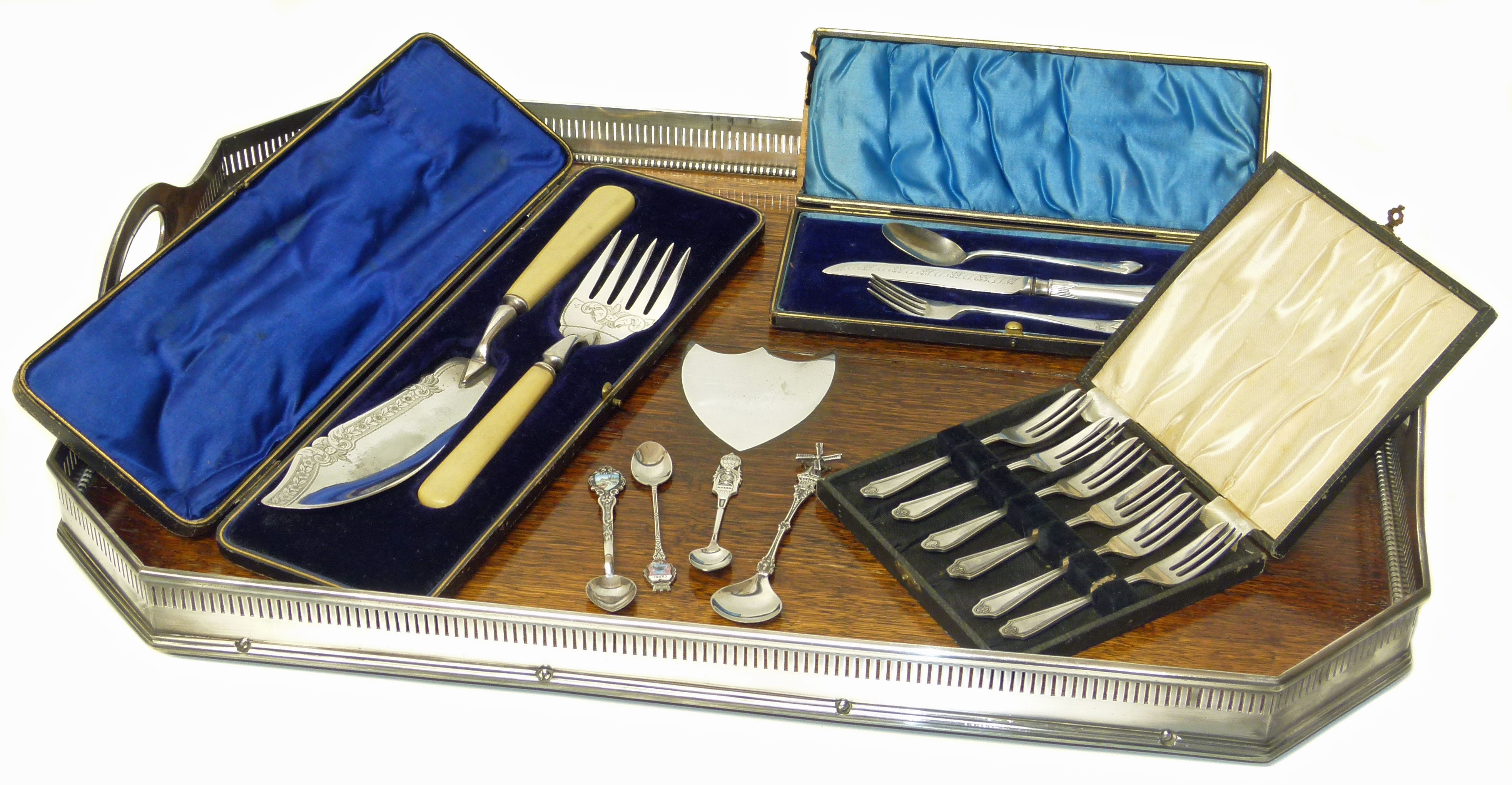 Large plate and wooden tray, Gold & Silversmiths Company, assorted boxed plated cutlery and four