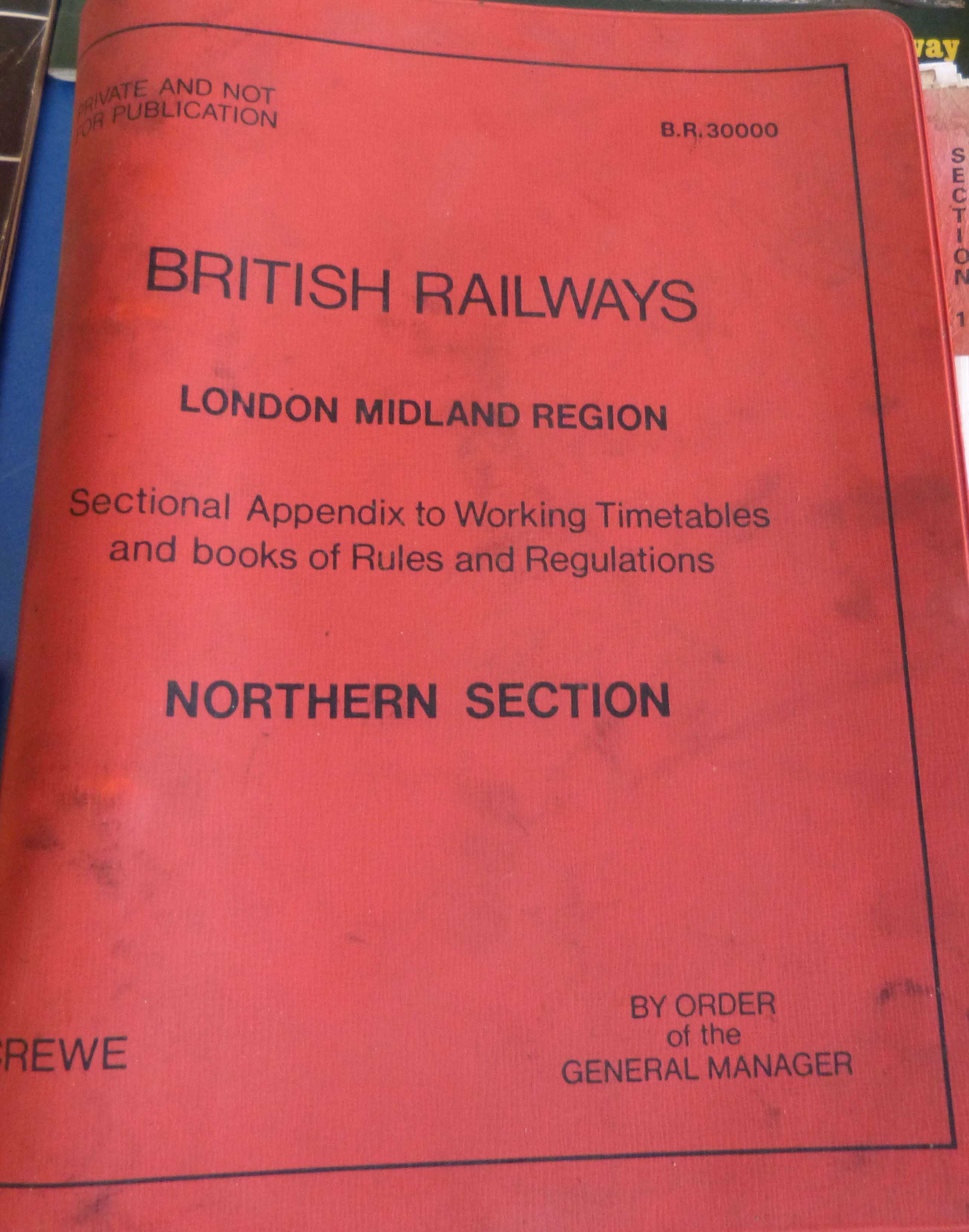 A collection of British railway books and manuals - Image 9 of 9