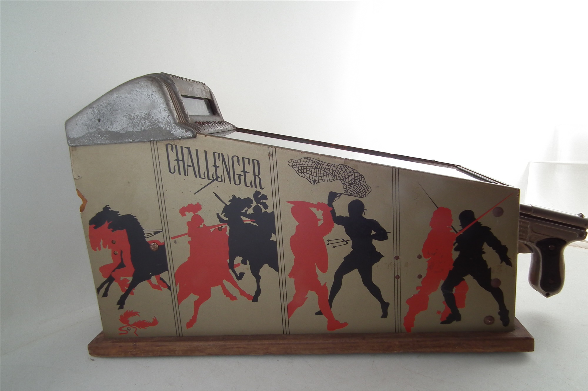 Challenger 1 cent table top pistol pinball machine, by A.B.T Manufacturing Chicago, patented by W.A. - Image 5 of 9