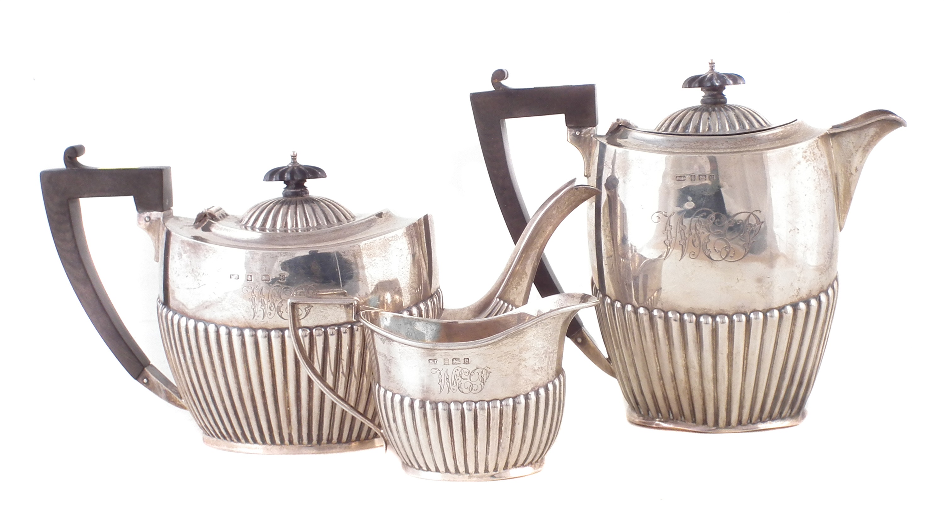 An Edwardian 3-piece silver teaset,