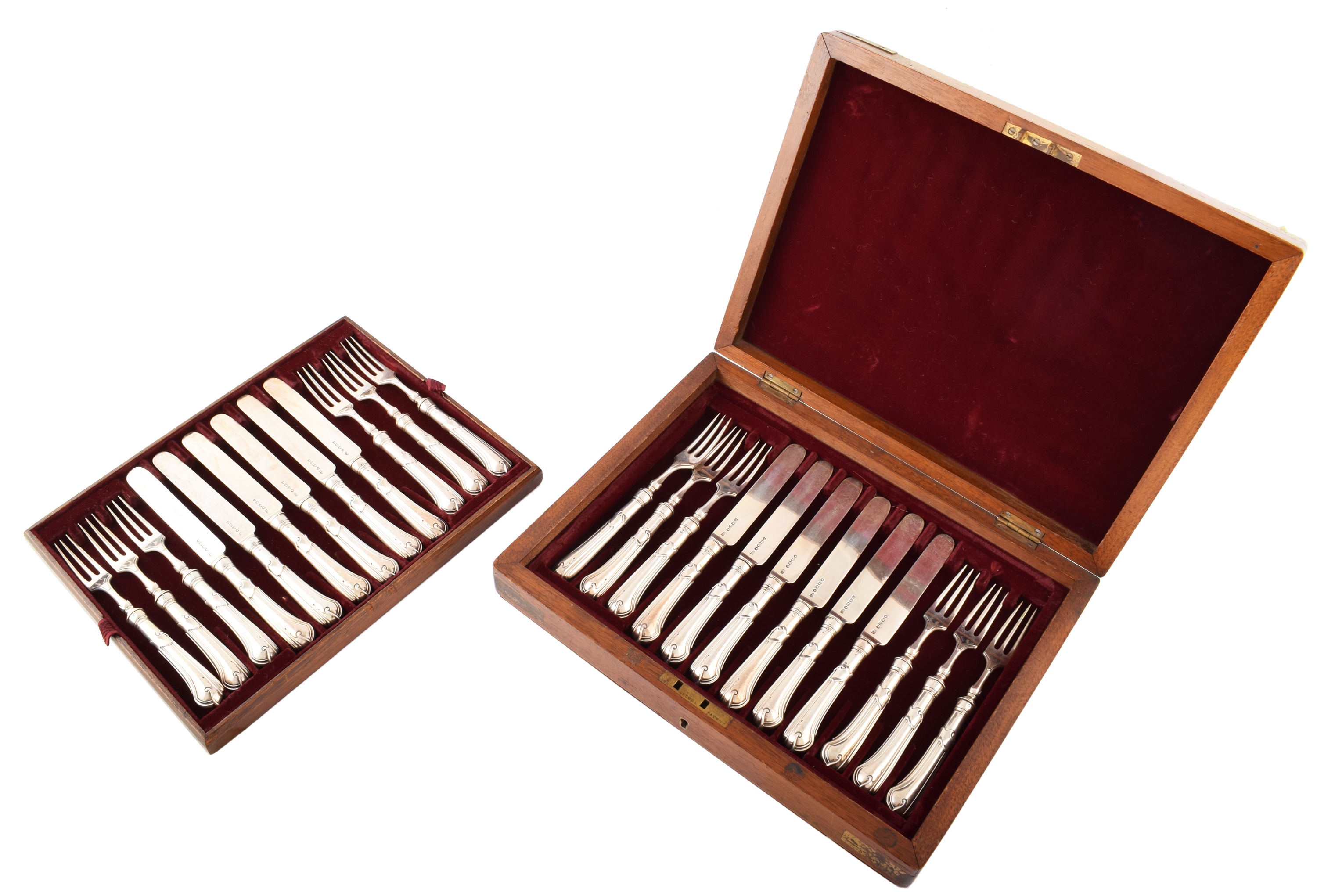 A Victorian silver 12-piece cutlery set by Hunt & Roskell