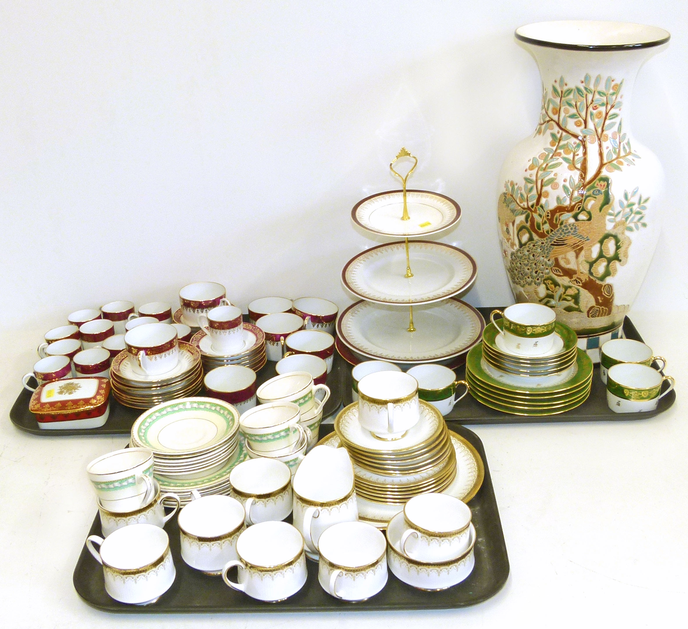 Quantity of Paragon "Athena", Portland pottery, Limoges and Meakin ware and large oriental style