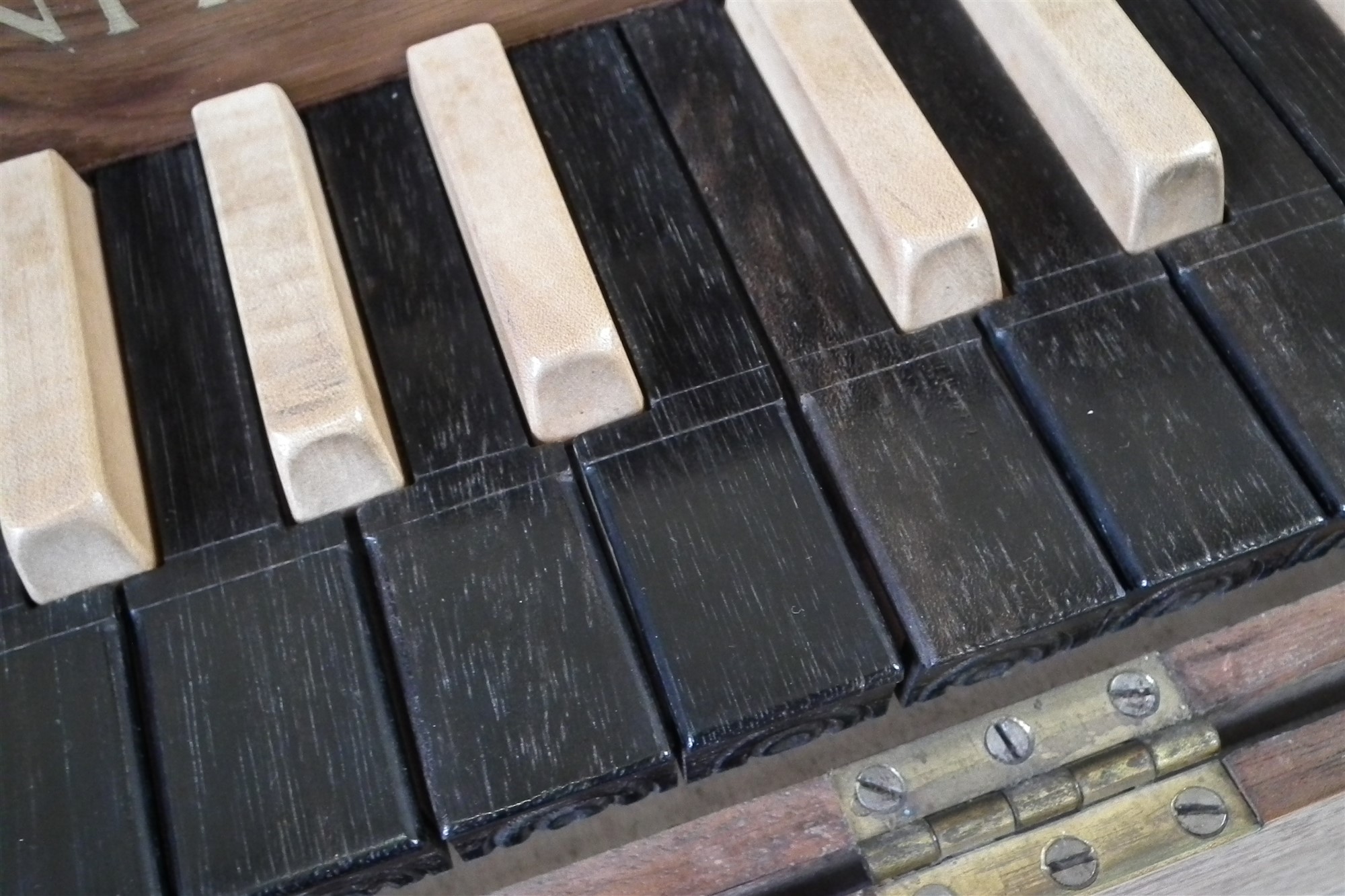 Modern unfretted Clavichord by Alec Hodsdon 1953, - Image 7 of 11