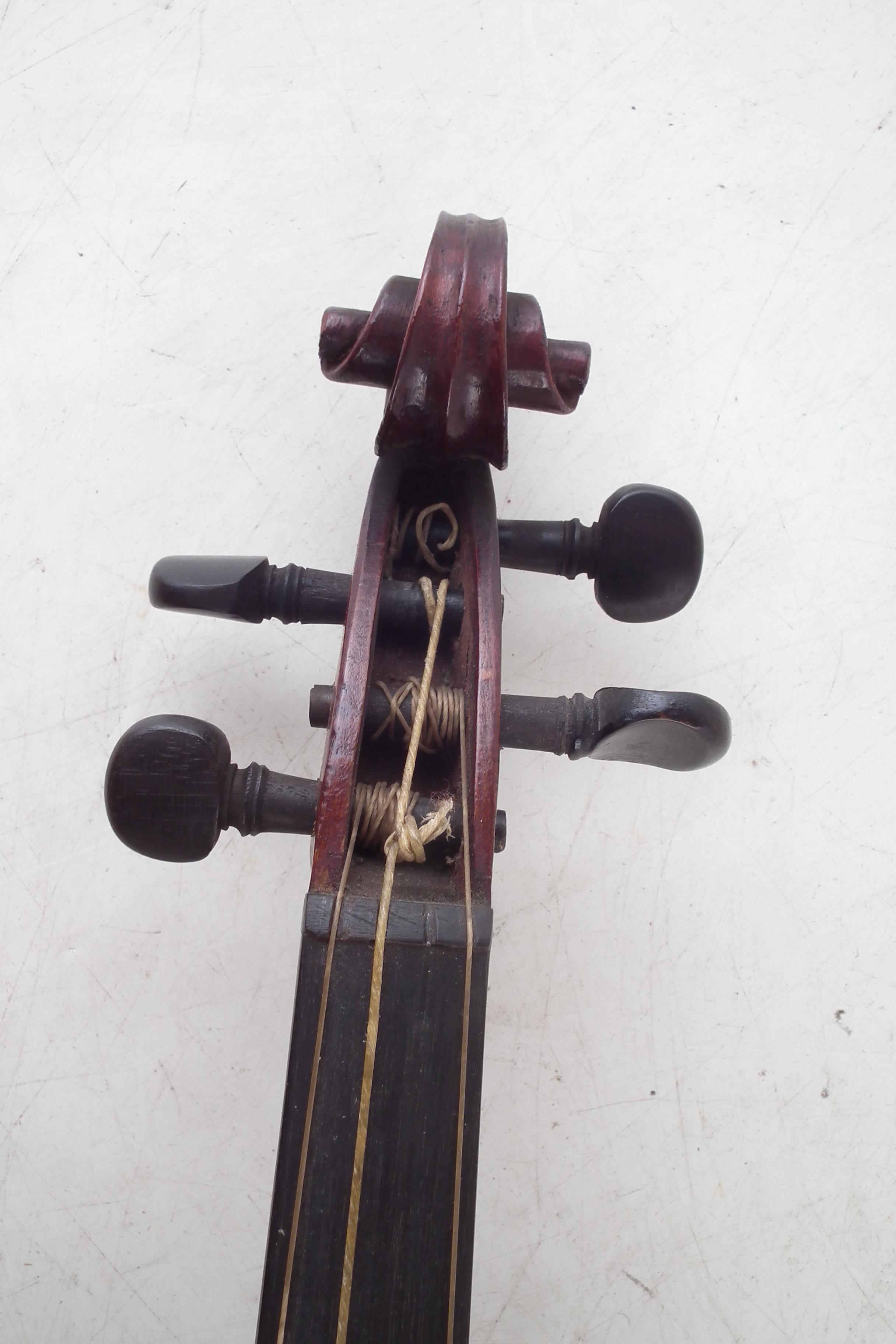 3/4 Size violin in case with bow - Image 5 of 8