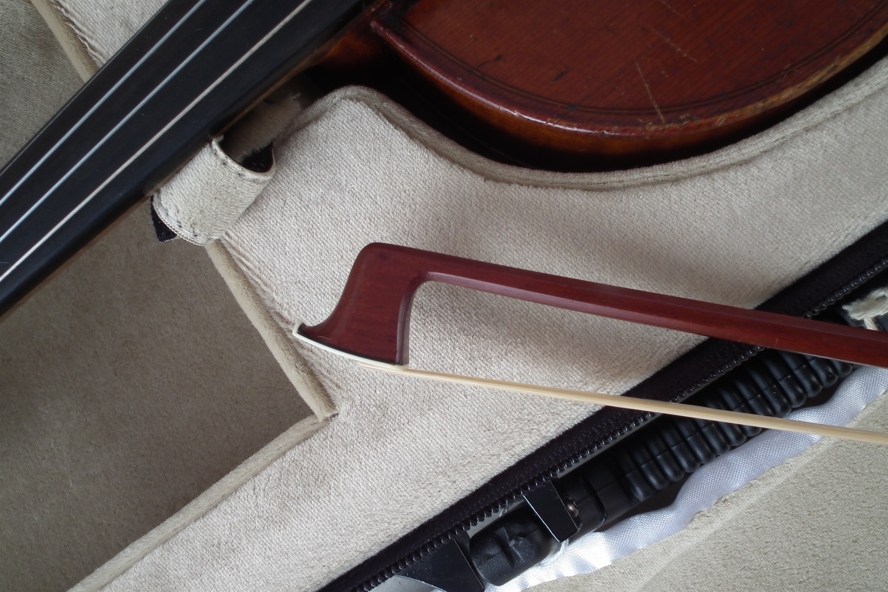 Schmidt violin with NS bow and case. - Image 15 of 15