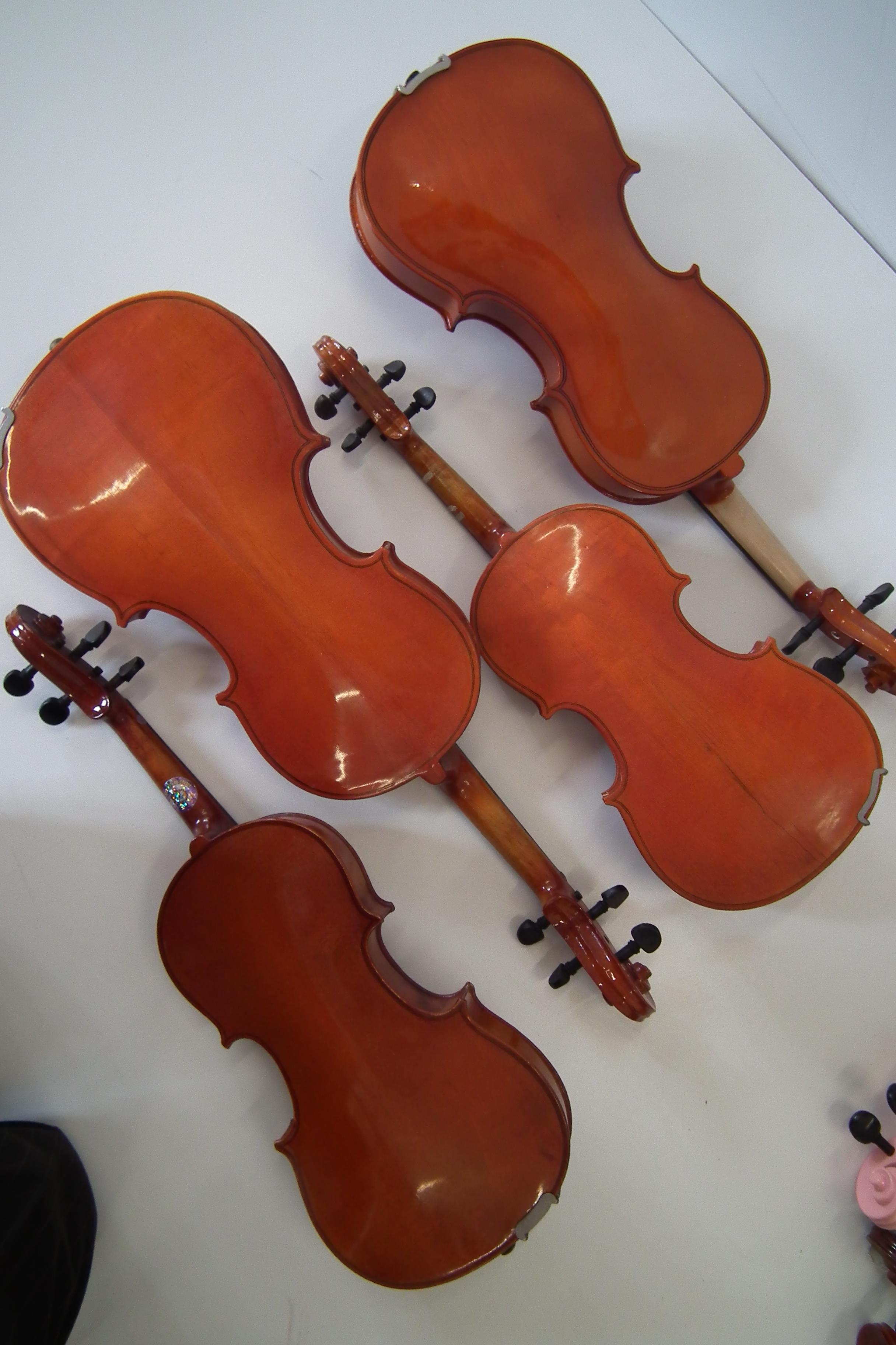 Eight violins in cases - Image 3 of 5