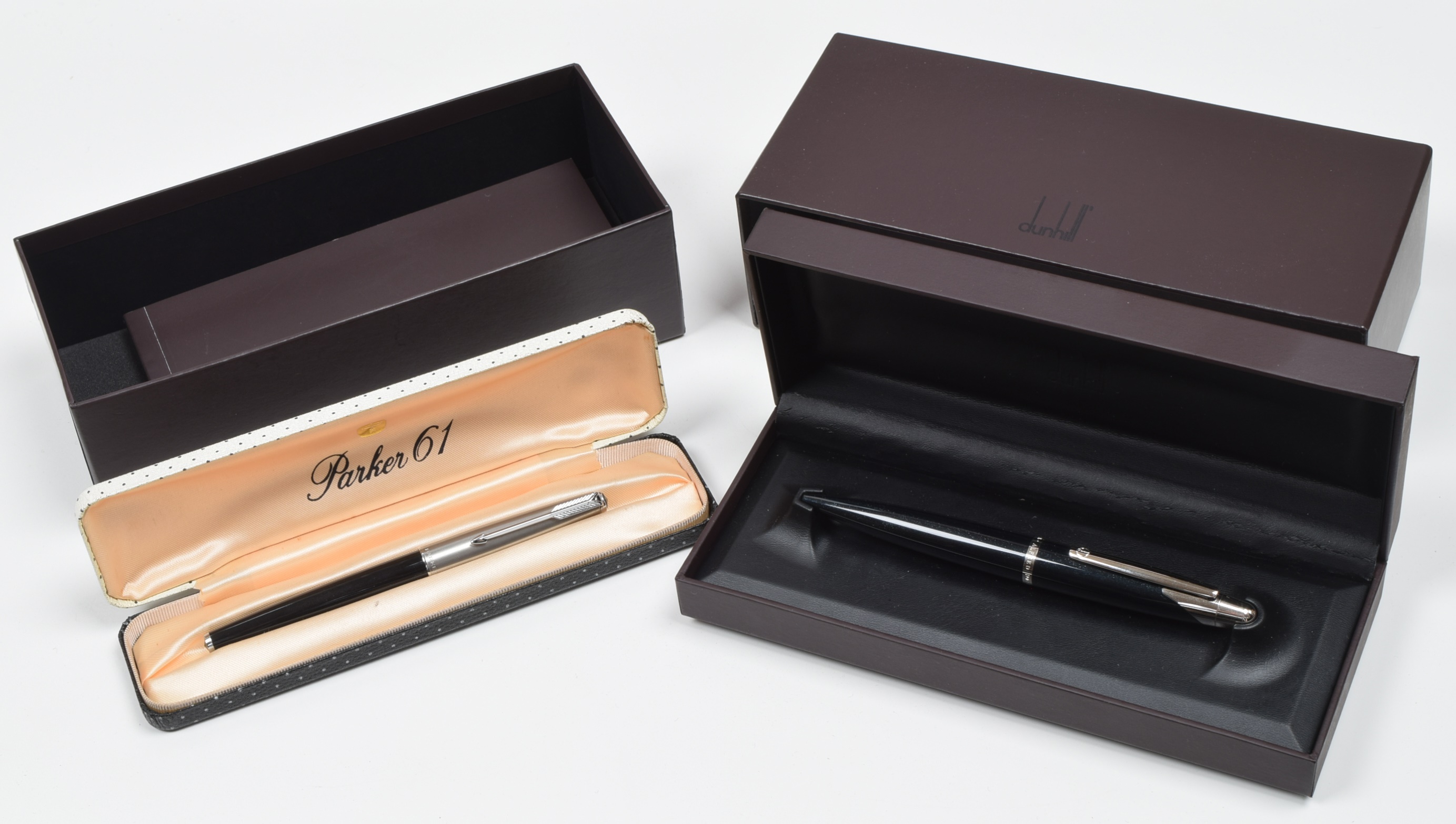 Dunhill AD2000 ballpoint pen and Parker 61 fountain pen (2).