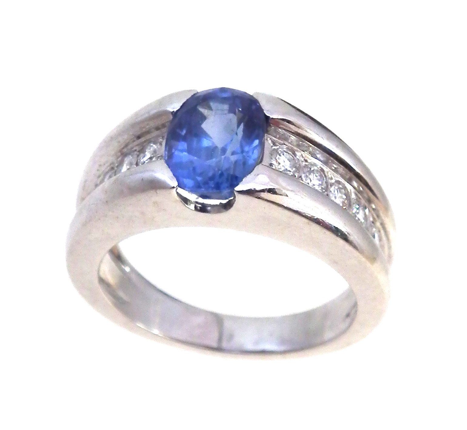 Sapphire and diamond 18ct white gold ring.