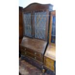 Early 20th century oak bureau bookcase Condition reports not available for this auction