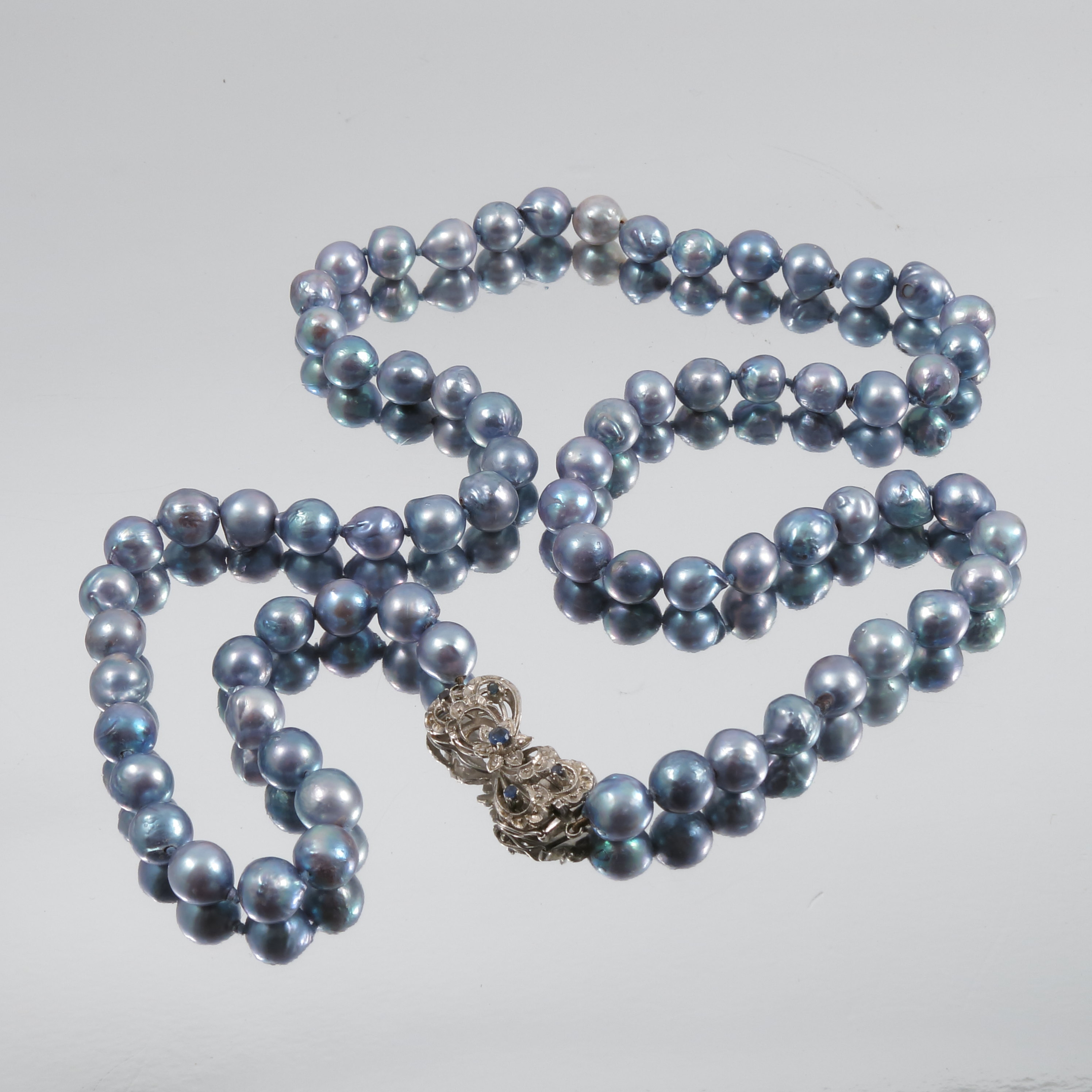 A uniform row of grey baroque cultured pearls, the seventy one pearls of approximately 8mm diameter, - Image 2 of 2