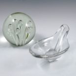 A Daum France clear glass bowl, of shaped oval form, maximum diameter 9ins, together with a modern