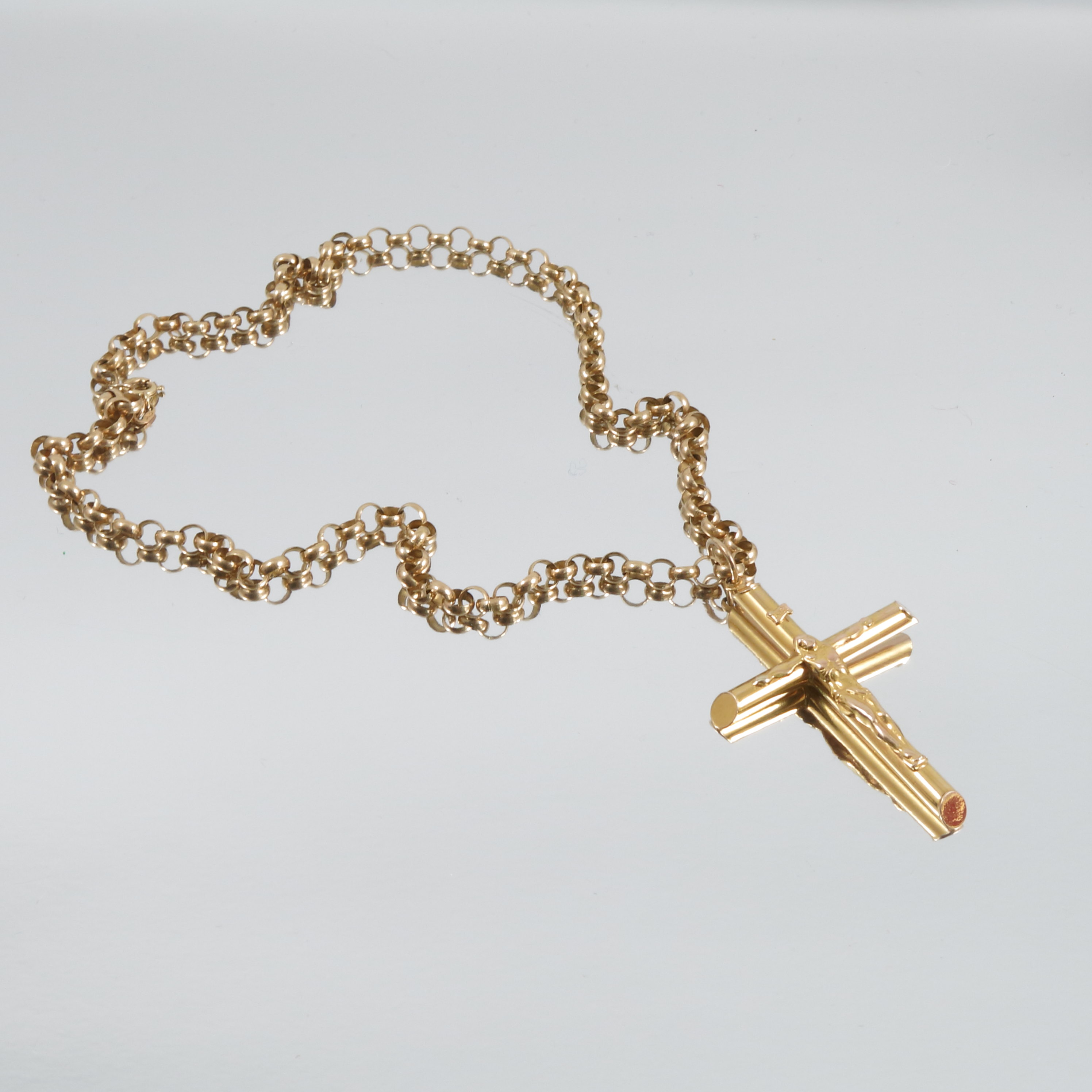 A 9 carat gold crucifix pendant, on a 9 carat gold round belcher link chain, 19g grossCondition - Image 2 of 2