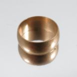 A 9 carat gold plain wedding ring, 8g gross