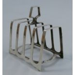 A silver Art Deco style five bar toast rack, Sheffield 1913, maker James Deakin, weight 1oz