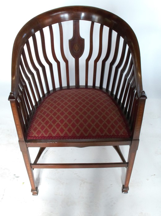 Two similar Edwardian mahogany tub chairs, with satinwood decoration - Image 2 of 6