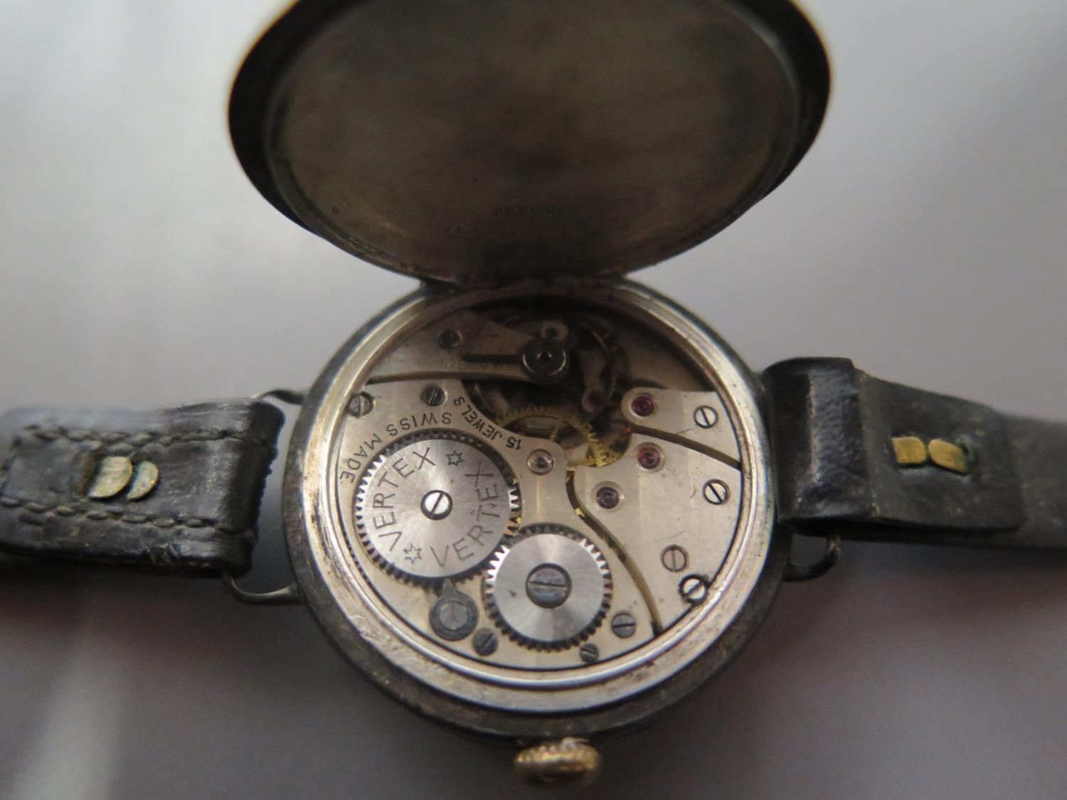 A Silver Cased Trench Wristwatch, c. 1915, running - Bild 2 aus 2