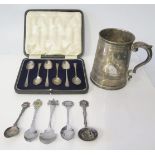 A George V Silver Cased Set of Six Coffee Spoons, Sheffield 1917, JD&S, 52g and plated beer mug