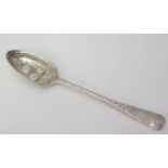 An Edward VII Silver Berry Spoon, London 1901, 66g